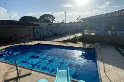 Image de Mansion with swimming pool, barbecue, hot tub, jacuzzi, gym and arena.