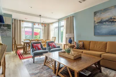 Image de Stunning Beachside Home In Big Apple - Best of Both Worlds!