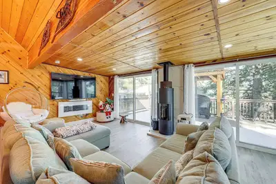 Image de Wraparound Deck & Grill: Wrightwood Cabin Near Pct