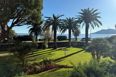 Image de One-bedroom apartment near the beach