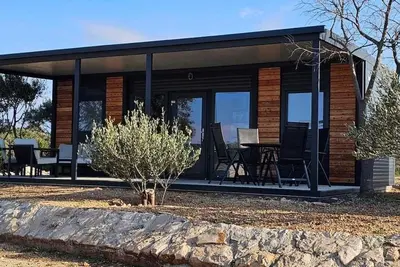 Image de Mobil Toni avec Piscine à Proximité de la Plage
