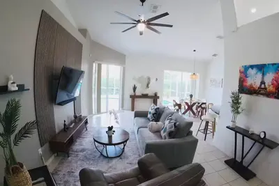 Image de Dream Villa W/ Pool Near Disney3 Bed 2 Bath,