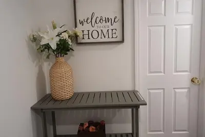 Image de Boston's Beautiful 2 bedroom in historical Highland Park/Fort Hill neighborhood