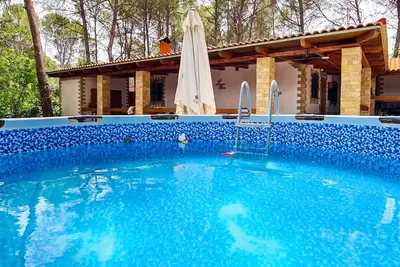 Image de Superbe maison Ă Macastre avec sauna
