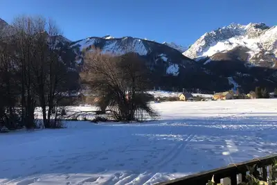Image de Appartement \"Monetiers\" avec vue sur les montagnes, jardin privé et Wi-Fi