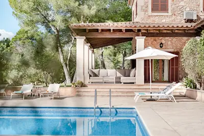 Image de Maison de campagne 'Es Puig De Portocolom' avec vue sur la mer, Wi-Fi et climatisation