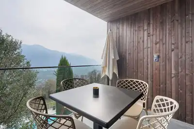 Image de Appartement 'Helena' avec vue sur les montagnes, piscine partagée et Wi-Fi