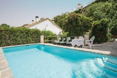 Image de Maison de campagne 'Paraje El Saltadero' avec vue sur les montagnes, piscine privée et Wi-Fi