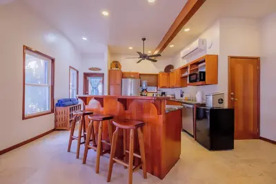 Image de Discounted summer rates, ground floor Beachfront Villa