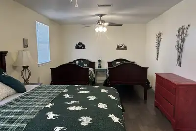 Image de Charming 2 bedroom house with WiFi, Central heat/air, covered parking in Abilene