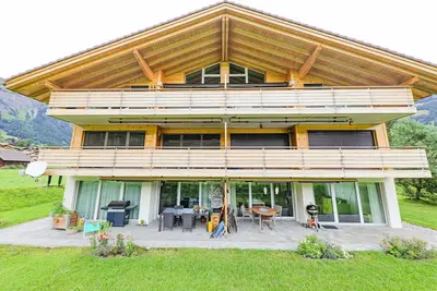 Kronenplatz 11 Og by Interhome
