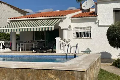 Image de Villa Casario - Chalet con piscina privada en Vinaròs - Ref. 200