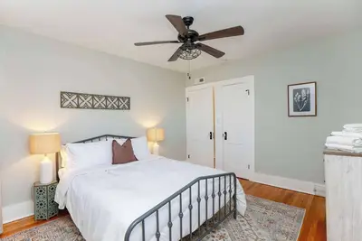 Image de Sojourn at Colley Manor Unit 6 Sleeps 4