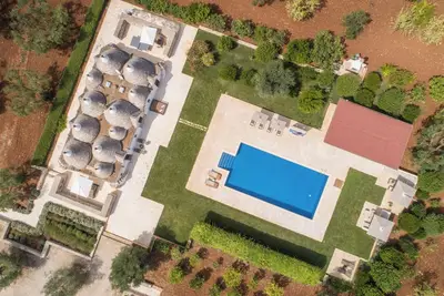 Trullo Siamese by Miani Group