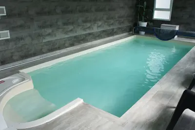 Image de Villa **** en bord de mer en Bretagne Sud avec piscine intérieure privée