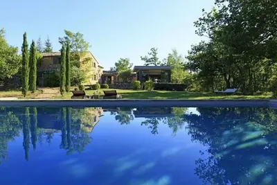 Image de Magnifique bergerie rénovée au coeur du Luberon à Bonnieux, 12 pers.