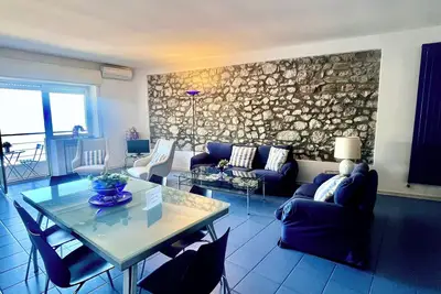 Image de Taormina Center sea view