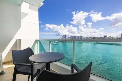 Image de Breezy Studio | Waterfront Haven in Best Location