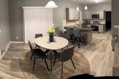 Image de \"Unwind in Style:Book Your Luxurious Poconos Retreat for an Unforgettable Escape