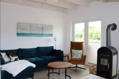 Image de Exklusives Ferienhaus mit Kamin, Sauna und sonniger Terrasse in Nordseenähe