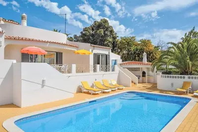 Image de Villa Emerald Sun - Trois Chambres Villa, Couchages 6