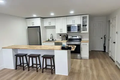 Image de Newly Renovated Upstairs Apartment in Medway