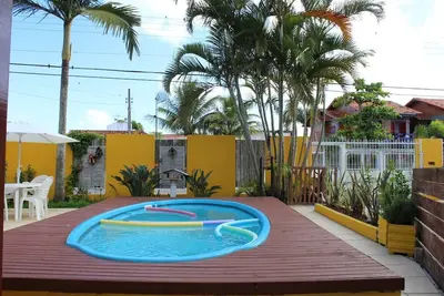 Image de House with Pool