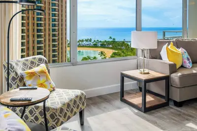 Image de Ilima Suite at The Ilikai | Short Stroll to Beach!