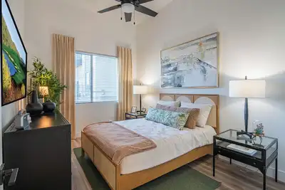 Image de Golf & Sun Getaway | Rooftop Deck | Heated Pool