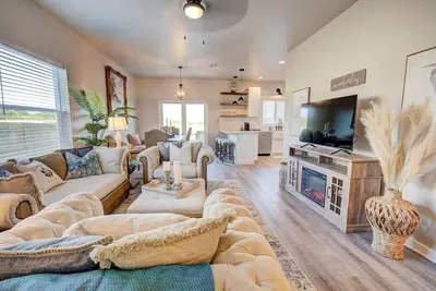 Image de Winters Lodge at Little Ranches 5 min to Square