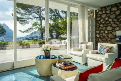 Image de Elegant Villa with an outstanding view five minutes on foot from the city center
