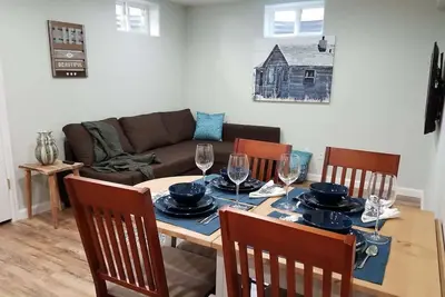 Image de Renovated 2br flat near Red Rock/Rocky Mt/Dt-15min