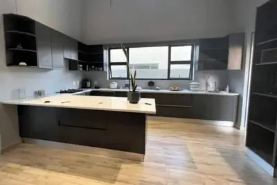 Image de Luxury 5br Retreat in Omeya