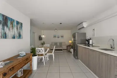 Image de Wlr3 - 1br near Palm Beach - White Lotus Retreat