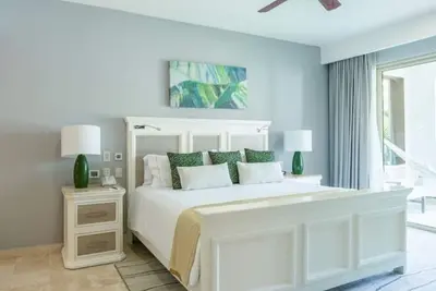 Image de Large Cozy 1-bedroom resort with Ac, free WiFi, all inclusive optional