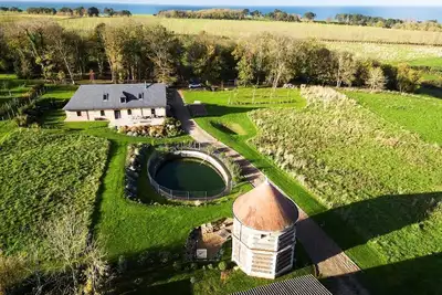 Image de Gîtes de France® - Domaine de la Valaine - Arsène & Lupin