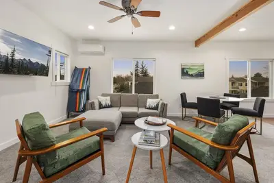 Image de 2nd floor in Duplex 2br Ski & Hike Retreat Near Mt. Rainier