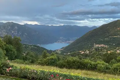 Image de Appartement \"Villa Alessandra\" avec vue sur le lac de Lugano, terrasse et Wi-Fi