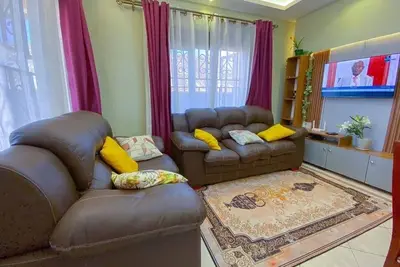 Image de A family-friendly 2/3 bedroom, 2 bathrooms bungalow in Kampala Uganda