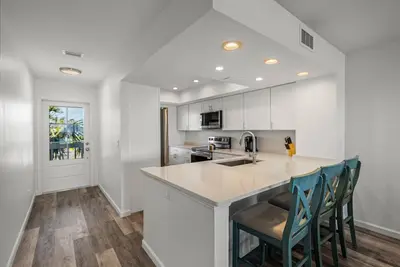 Boca Grande North 46, Bay & Marina Front - Sleeps 4