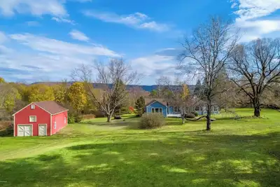 Image de Pet Friendly Oasis on 5 Private Acres, 10 min to Tanglewood