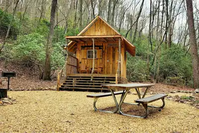 Image de Raelean - A unique off-grid tiny cabin