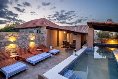 Image de Maison pour la famille avec la piscine Zastrazisce, Hvar (K-23743)