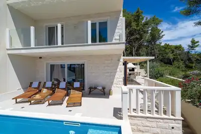 Image de Maison pour la famille avec la piscine Sumartin, Brac (K-23765)