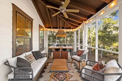 Image de The Maine Squeeze | Golf Cart | Newly Renovated