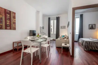 Image de rue des Serbes by Interhome