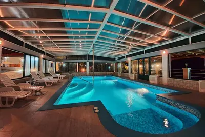 Image de Villa Casa with indoor pool (V9752-K1) - Krilo Jesenice