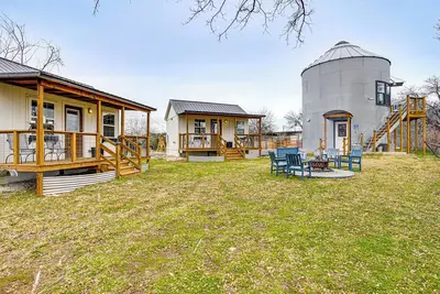 Image de Rural Retreat w/ Water View! 9 Mi to Dtwn Granbury