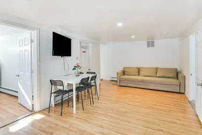 Image de 12 Mi to Dtwn Boston: Apartment in Braintree