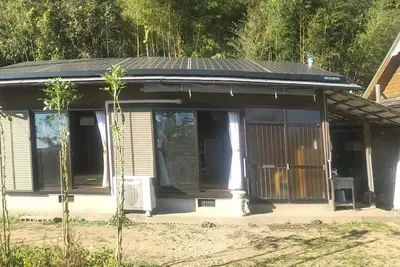 Image de A guesthouse that rents out an entire building. It's a very pleasant place in the middle of nowhere. Please feel free to relax with your family and like-minded friends.